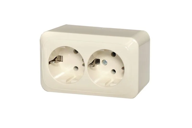 Opbouw dubbele wandcontactdoos met randaarde, zand
